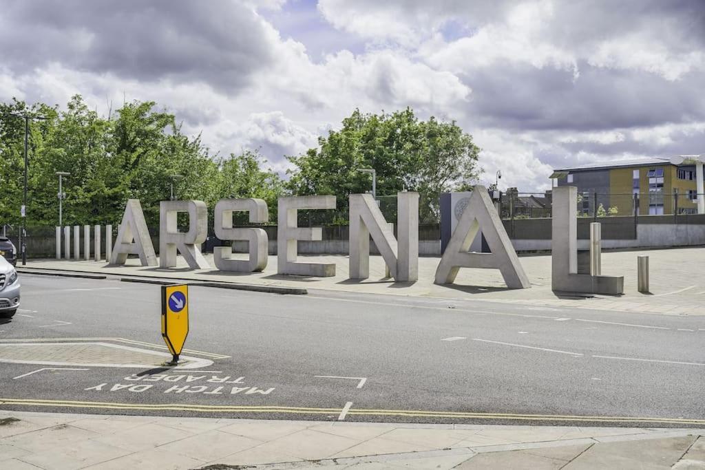 Apartament Luxurious 2-bedroom Londra